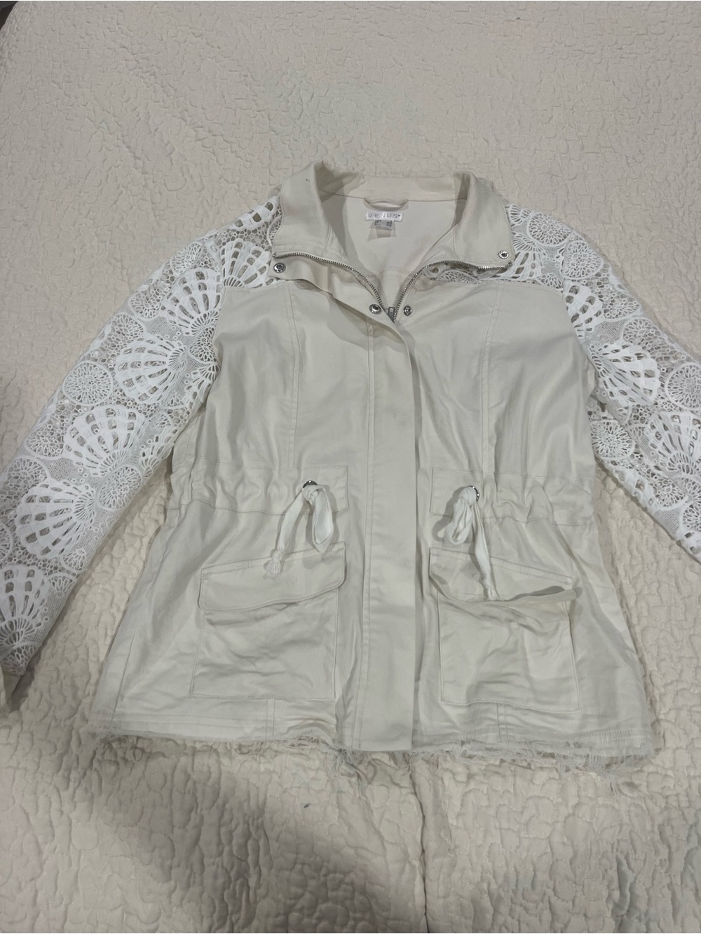 VENUS Cream Lace-Sleeve Utility Jacket